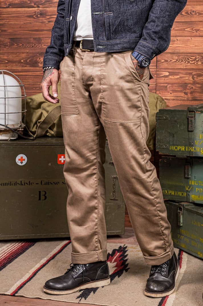 SK843 Utility Baker (Brown)